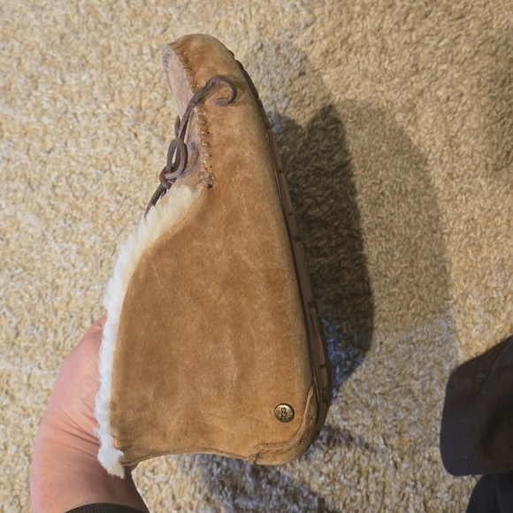 UGG Slipper /Shoe - Picture 8 of 12